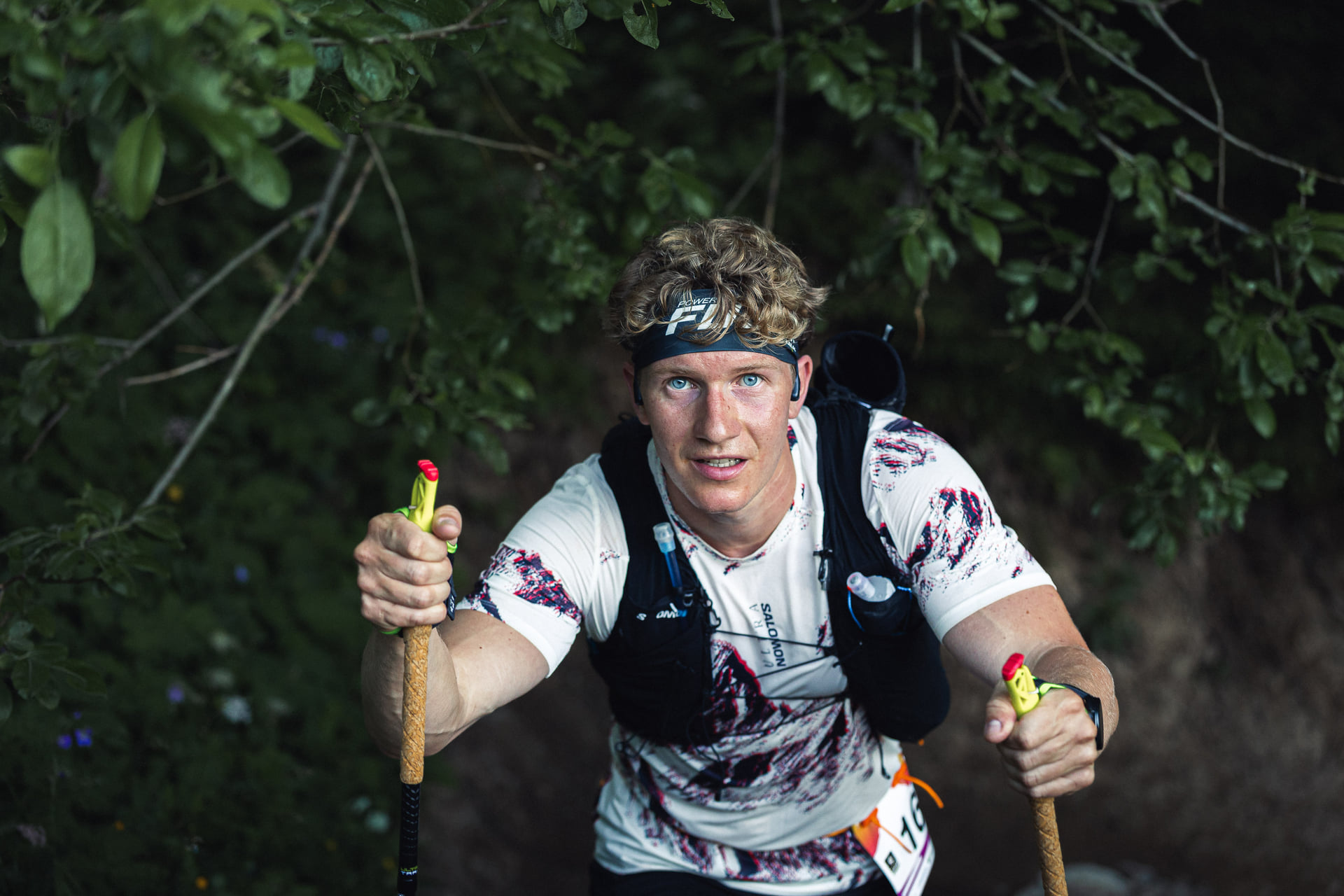 Bernex Trail Challenge runner in full effort
