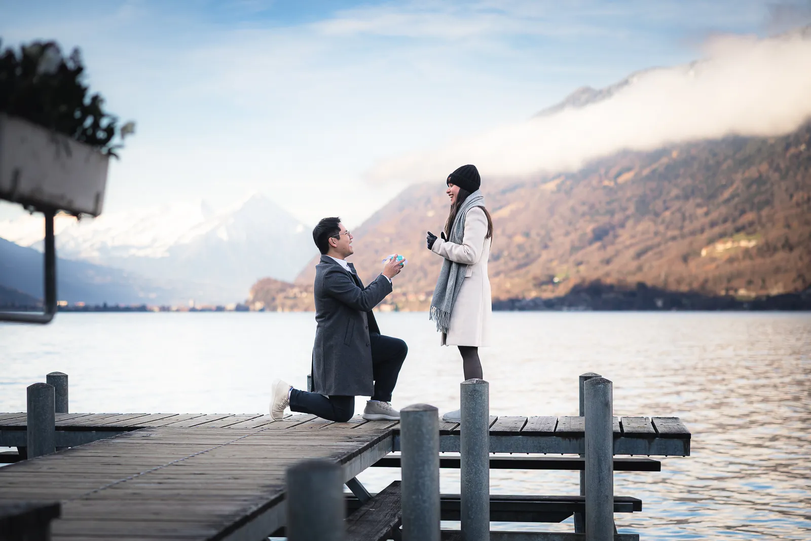 Demande en mariage d'un couple à Interlaken.